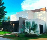 Residencia en venta en Paseos del Jaguar ,Yucatán Country Club.