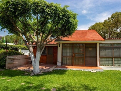 CASA en condominio ESTILO RUSTICO a UNOS METROS, ubicado en Lomas de Cuernavaca