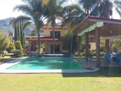 Casa en venta Privada De La Cruz, Barrio San Pedro, Malinalco, México, 52440, Mex