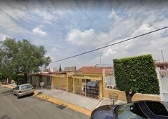 Atizapán, La Alamedas, bonita con Jardín casa en venta
