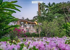 casa en venta - magna residencia en mazatepec morelos con abundante vegetación - 12 recámaras - 15 baños