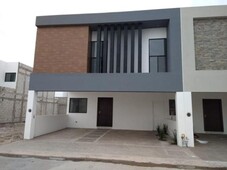 Casa en venta Torreón, Viñedos - Álamos