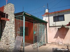 casa sola en venta, cuernavaca centro, amatitlán - 7 recámaras - 2 baños