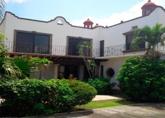 Casa - Venta, Loma del Tzompantle, Cuernavaca