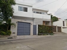 doomos. casa en venta en fraccionamiento, col. analco, cuernavaca morelos.