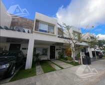 doomos. casa en venta en jardines del sur 3 cancun