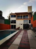 SE VENDE casa con excelente ubicacion en Colonia Satelite de Cuernavaca