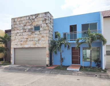 Casa En Venta En Residencial Las Palmas