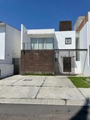 casa en venta o renta, en punta juriquilla, querétaro.