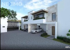 En Venta, Casa en privada de 5 casas en Centro de Jiutepec, Morelos - 3 recámaras - 220 m2