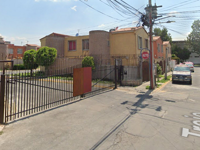 Casa en condominio en venta Carretera Ciudad De México-tlalmanalco, Fraccionamiento Hacienda Las Palmas, Ixtapaluca, México, 57630, Mex
