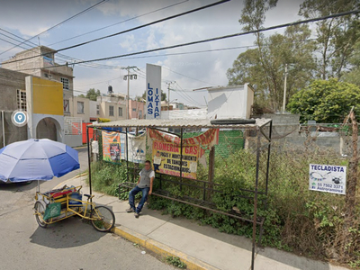 Casa en venta Avenida Loma Hermosa 53-55, Fraccionamiento Lomas De Ixtapaluca, Ixtapaluca, México, 56567, Mex