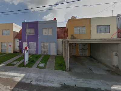 Casa en venta Calle José María Morelos Y Pavón, Barrio La Crespa, Toluca, México, 50228, Mex