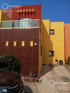 Doomos. Casa en venta en calle Anguila, Fracc. Puerto Esmeralda, en Coatzacoalcos Veracruz.