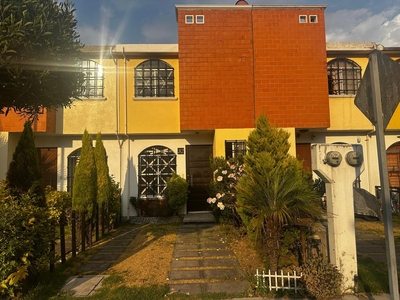 Doomos. Casa en Venta en el Porvenir II, Lerma, Edo. de México.