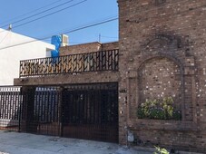 Casa en VENTA en colonia Chepevera en Monterrey.