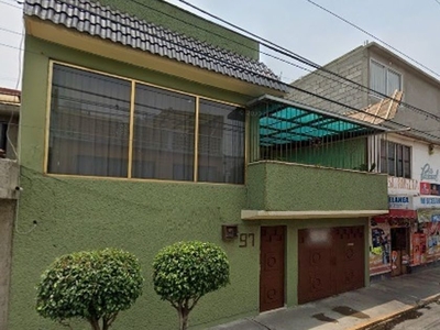 Casa en venta Calle Bellas Artes 72-126, Metropolitana 2da Sección, Nezahualcóyotl, México, 57740, Mex