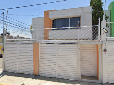 Casa en venta Calle Lago Villarrica 508, El Seminario 1ra Sección, Toluca, México, 50170, Mex