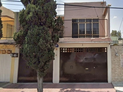 Casa en venta Valle Del Carvajal 109, Mz 030, Valle De Aragon 1ra Sección, Nezahualcóyotl, Estado De México, México