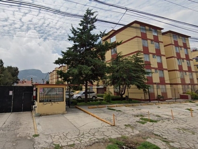 Departamento en venta Avenida De Los Cipreses, Fracc Valle De Las Pirámides, Tlalnepantla De Baz, México, 54130, Mex