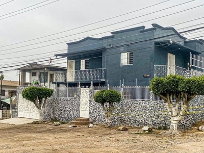 Se vende casa de 4 recámaras en Buenos Aires Norte, Tijuana