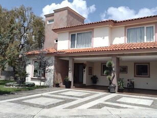 Casa en venta Valle De Zamarrero, Avenida Altamirano, Las Culturas, Toluca De Lerdo, Estado De México, México