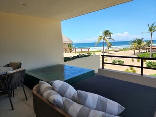 Condo De Lujo En Exclusivo Condominio Frente Al Mar / Condo Marea G37 - Zihuabello, Su Agencia De Bi