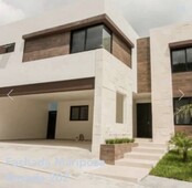 Venta de casa en Carolco Residencial 2o sector, Monterrey N.L.