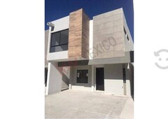 casa en venta en fraccionamiento cerca de