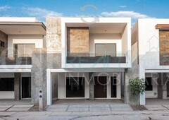 casa en venta privada katania