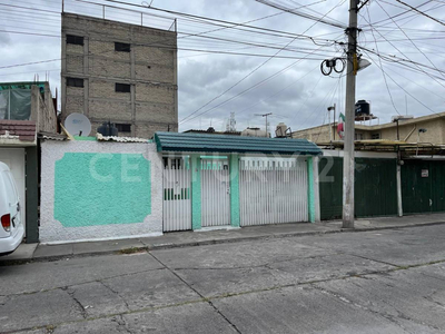 Se Vende Casa En Fraccionamiento Azteca, Junto A Sanborn´s Ecatepec