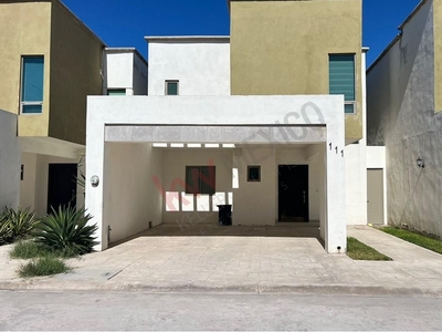 Casa en Residencial Villas las Palmas disponible en renta en la Cerrada Ciervo