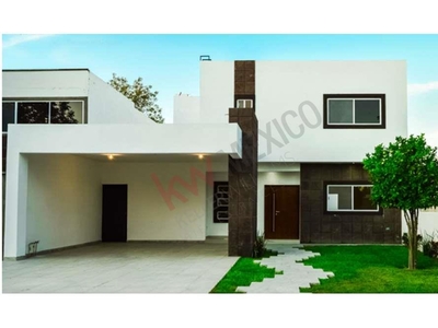 Casa en Venta con Alberca en Residencial Campestre San Armando, Torreón, Coahuila