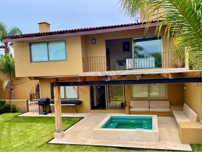 CASA EN VENTA EN CONDOMINIO JUNTO AL SANTUARIO CON VISTA AL LAGO