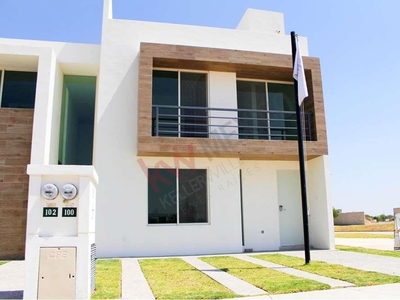 Casa en VENTA en nueva zona residencial Cielo Abierto $2,326,000.00 recámara en planta baja. Los Lagos, San Luis Potosí