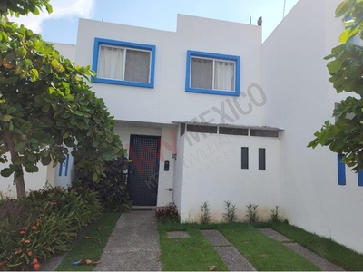 Casa en venta en Nuevo Vallarta con excelente ubicación