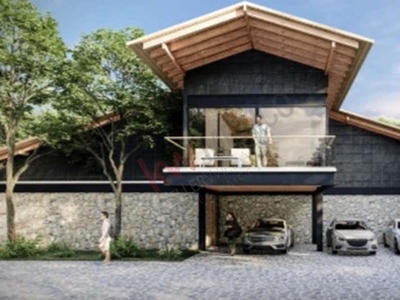 Casa en venta en Valle de Bravo,con un diseño y estilo propio en Avándaro