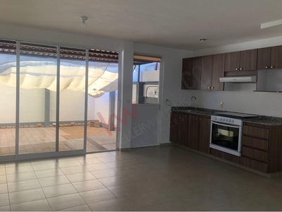 CASA EN VENTA SAN ISIDRO JURIQUILLA