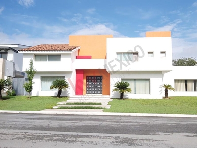 Casa Venta Col. Valle Alto, San Gabriel, Monterrey, N.L.
