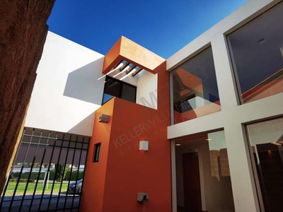 Lujosa Casa Remodelada en Venta Lomas 4ta , dentro de Privada Los Laureles, SLP. $11,995,000
