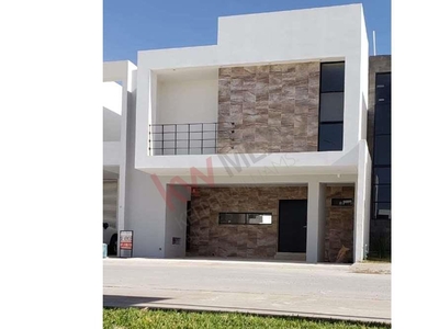 Venta de casa nueva Villa de las Palmas, Sector Viñedos, Torreon, Coahuila