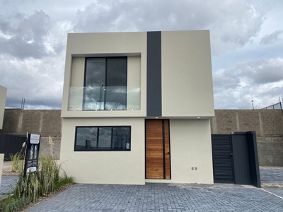 VENTA CASA CON RECAMARA EN PB CIUDAD MESETA VC59