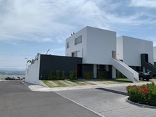 casa en renta de una planta en el mirador