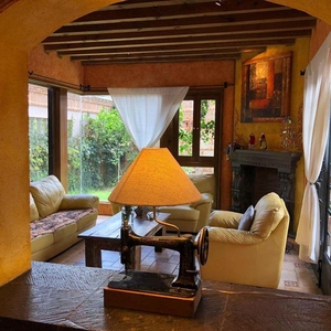 Doomos. CASA EN VENTA EN SAN MIGUEL DE ALLENDE