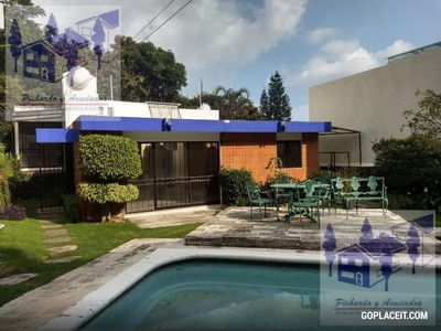 Renta de Casa - Rancho Cortes, onamiento Rancho Cortes - 8 recámaras - 2 baños - 90.00 m2