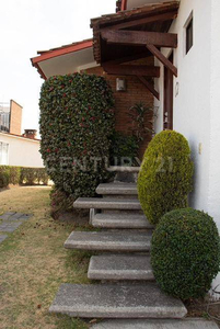 Casa En Venta En Fraccionamiento Villas Chapultepec, Metepec, Estado De México