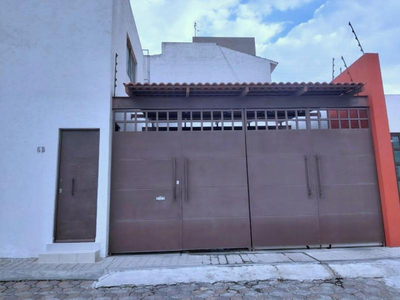 Renta De Loft Para Estudiante O Ejecutivo En Milenio Iii, Querétaro.