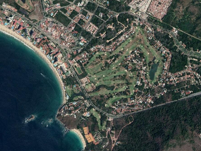 Terreno Club De Golf Ixtapa, Vista Al Campo, Ideal Para Desarrollo De Casas O Departamentos