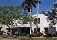 casa en venta en privada en yucatan country club