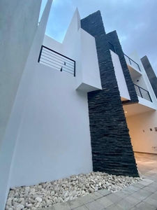 Casa amplia Nueva en Renta en privada en Puebla cerca Cholula Periferico y blvd Atlixco